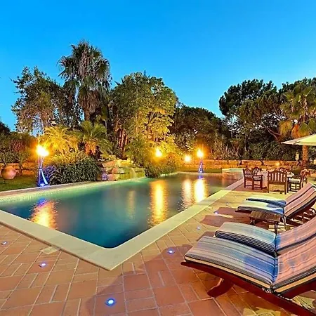 Sleeps 10 Air Con Wifi * Quinta do Lago