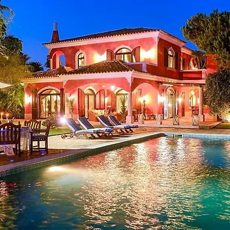 Sleeps 10 Air Con Wifi Vila *